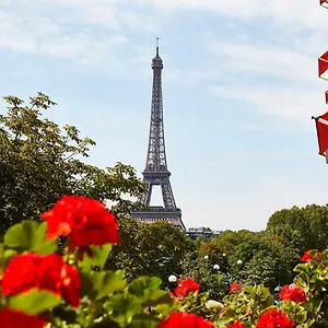 ***** Ξενοδοχείο Plaza Athenee - Dorchester Collection Γαλλία
